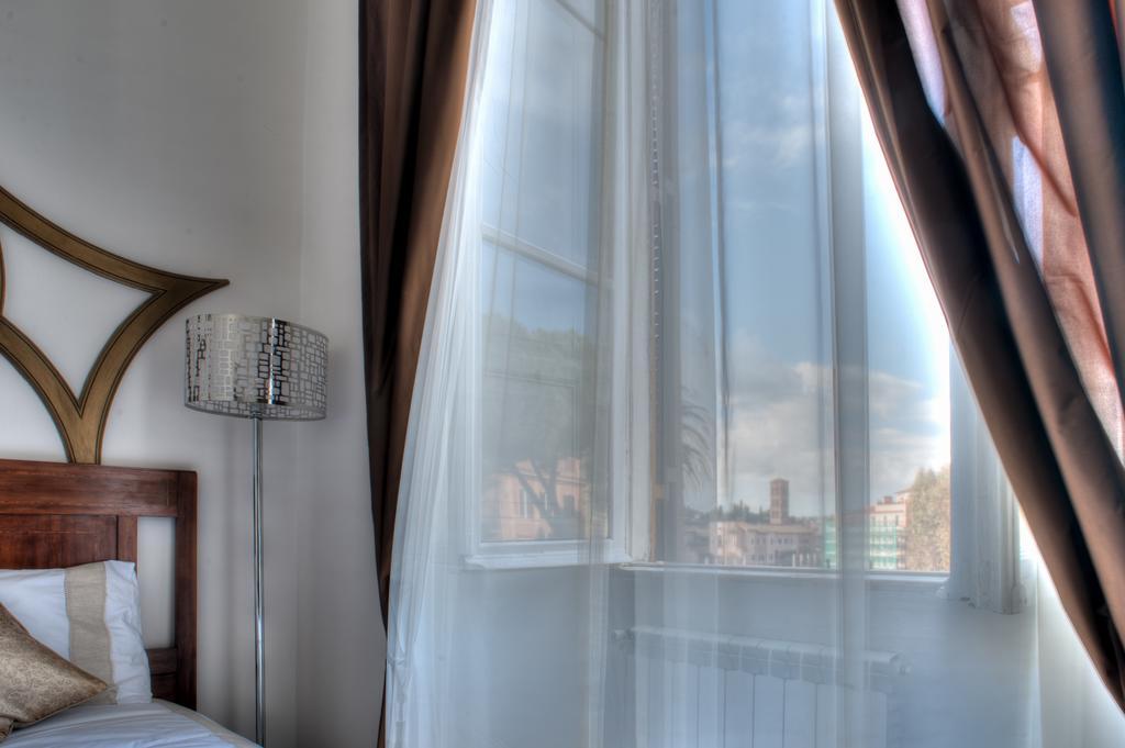 Romance Al Colosseo Apartment