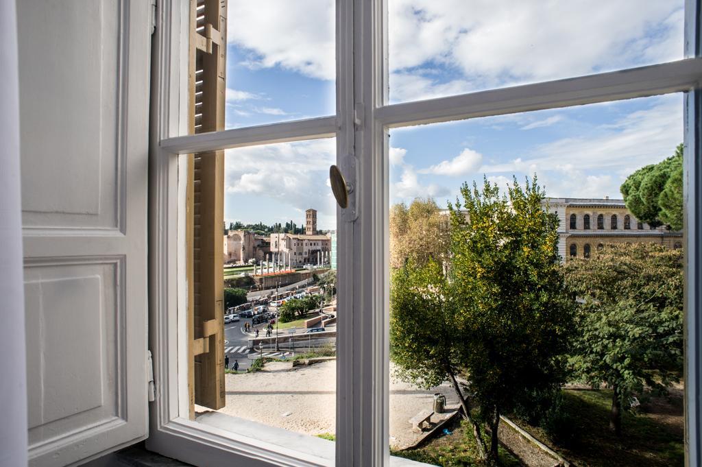 Romance Al Colosseo Apartment